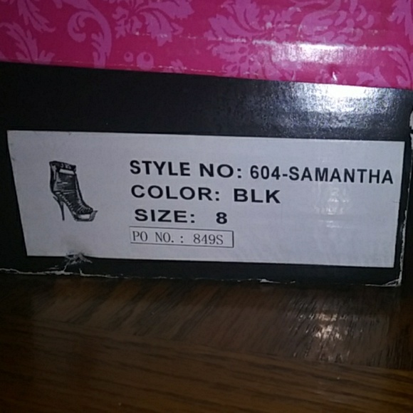 High heels - Picture 2 of 2